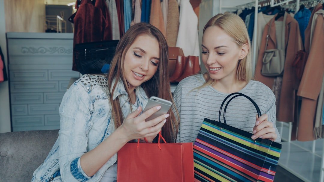 Best Ecommerce Platforms for Indian Businesses 2026: A Guide